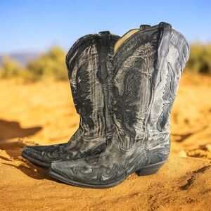 Rare Corral Men’s Leather Inlay Boots in Distressed Gray/Black | size 10.5 D